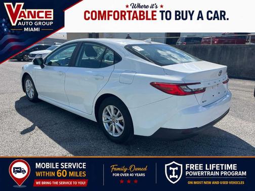 Ice 2025 Toyota Camry LE