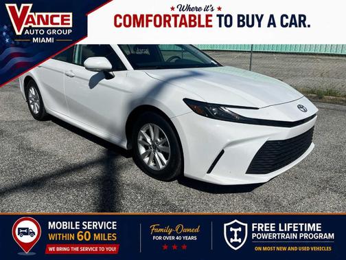 Ice 2025 Toyota Camry LE
