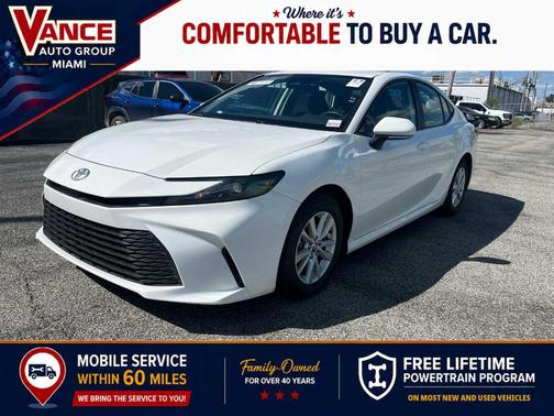 Ice 2025 Toyota Camry LE