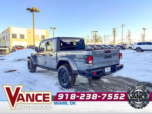 2021 Jeep Gladiator Sport