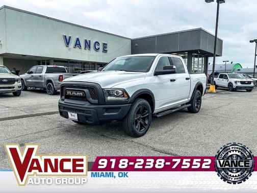 Bright White Clearcoat 2023 RAM 1500 Classic SLT