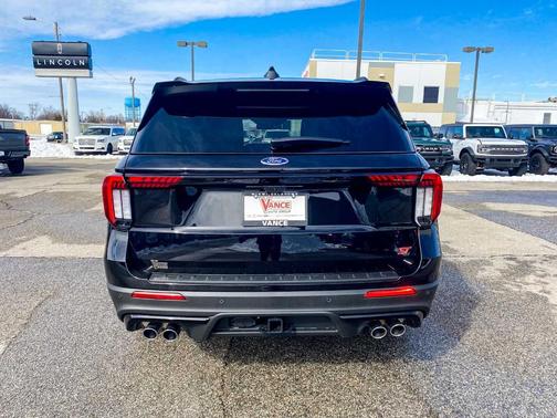 2025 Ford Explorer ST