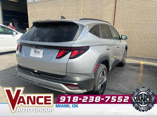 Shimmering Silver 2025 Hyundai TUCSON SEL