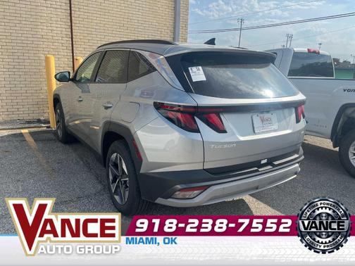 Shimmering Silver 2025 Hyundai TUCSON SEL