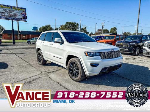 2022 Jeep Grand Cherokee WK Laredo