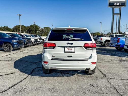 2022 Jeep Grand Cherokee WK Laredo