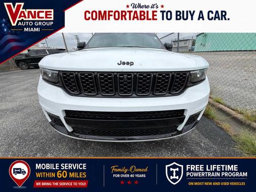Bright White Clearcoat 2025 Jeep Grand Cherokee L Summit