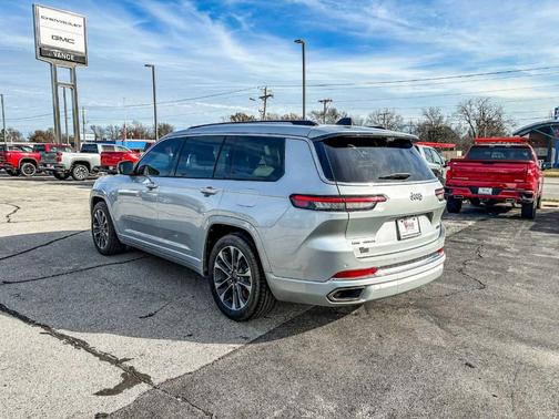 2023 Jeep Grand Cherokee L Overland