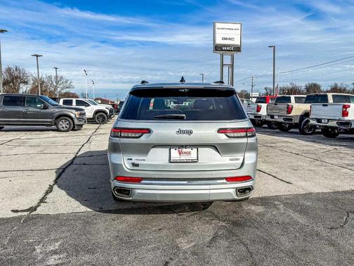 2023 Jeep Grand Cherokee L Overland