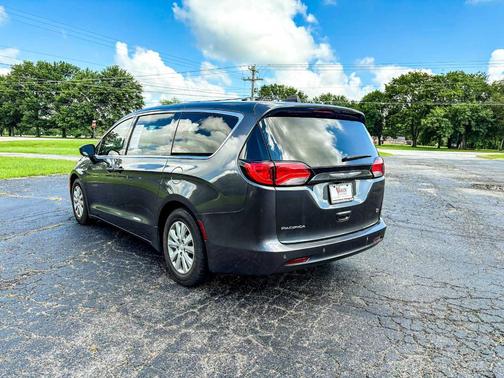 2018 Chrysler Pacifica L