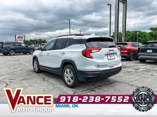 Summit White 2024 GMC Terrain SLE