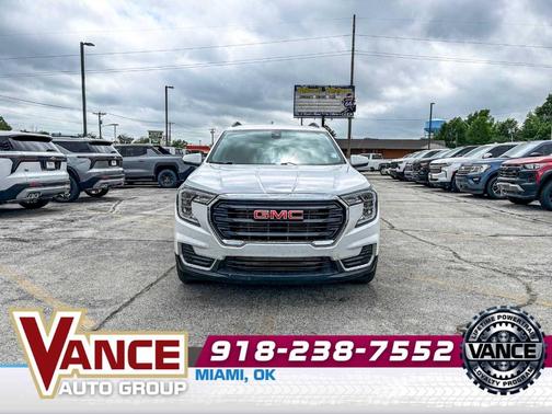 Summit White 2024 GMC Terrain SLE