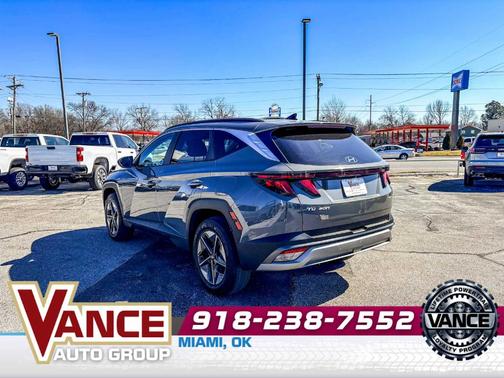 2025 Hyundai TUCSON SEL