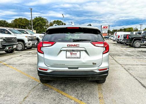 2022 GMC Terrain SLT