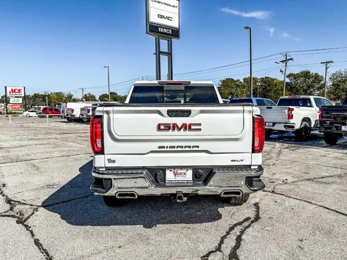 2021 GMC Sierra 1500 SLT