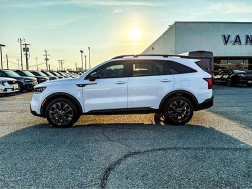 2023 Kia Sorento X-Line SX Prestige