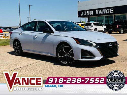 2023 Nissan Altima 2.5 SR