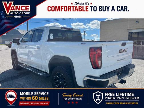 Summit White 2022 GMC Sierra 1500 SLT