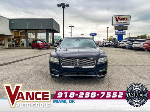 Diamond Black 2017 Lincoln Continental Reserve