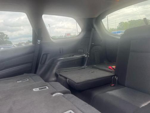 2018 Nissan Pathfinder SV