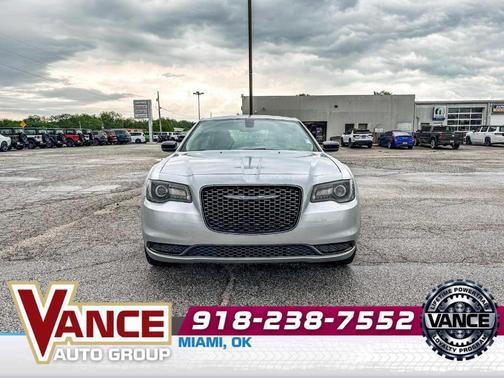 Silver Mist Clearcoat 2022 Chrysler 300 Touring