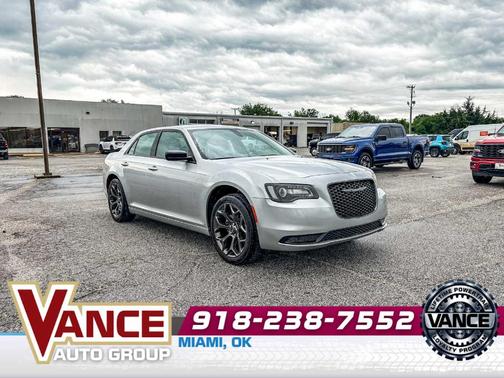 Silver Mist Clearcoat 2022 Chrysler 300 Touring