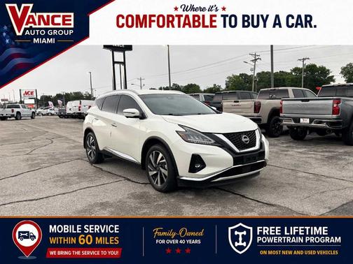 White 2023 Nissan Murano SL