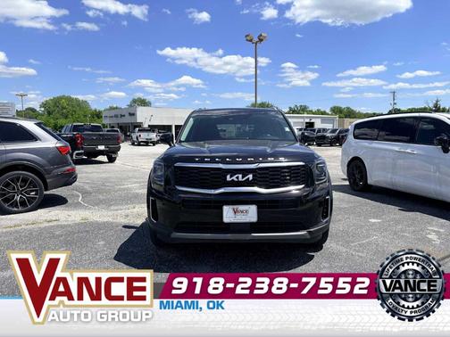 Black 2022 Kia Telluride S