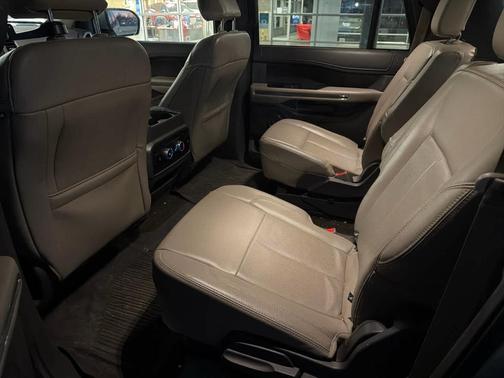 2021 Ford Expedition Max XLT