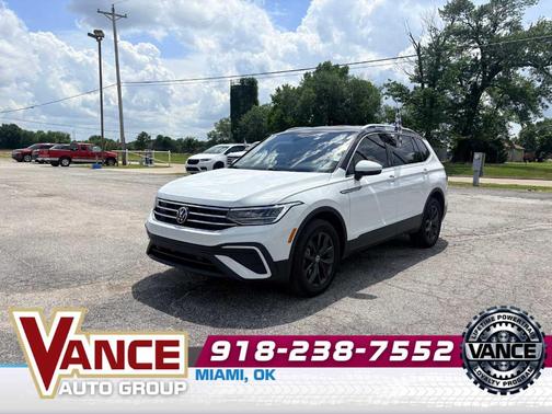Pure White 2024 Volkswagen Tiguan 2.0T SE
