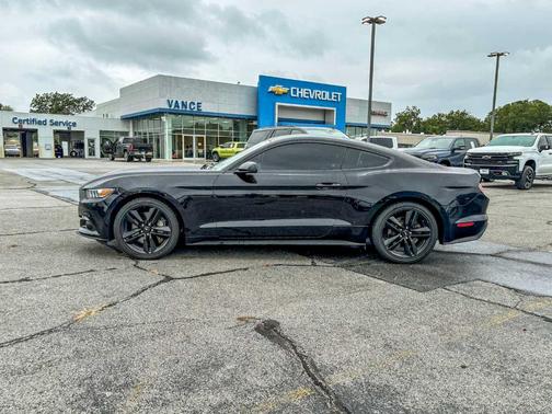2016 Ford Mustang EcoBoost Premium