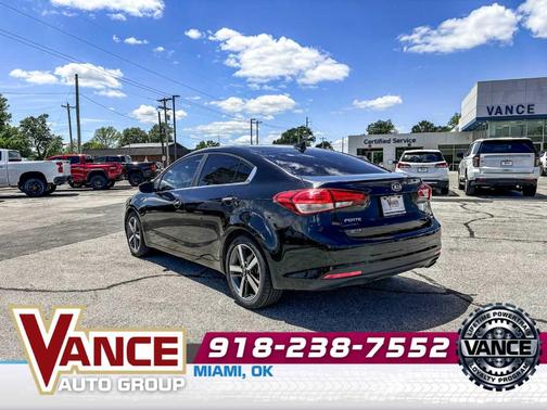 Aurora Black 2017 Kia Forte EX