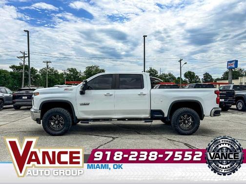 Summit White 2021 Chevrolet Silverado 2500 LT