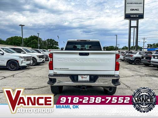 Summit White 2021 Chevrolet Silverado 2500 LT