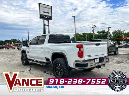 Summit White 2021 Chevrolet Silverado 2500 LT