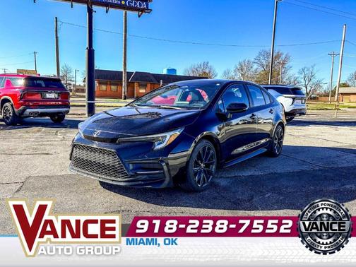 Midnight Black Metallic 2024 Toyota Corolla SE