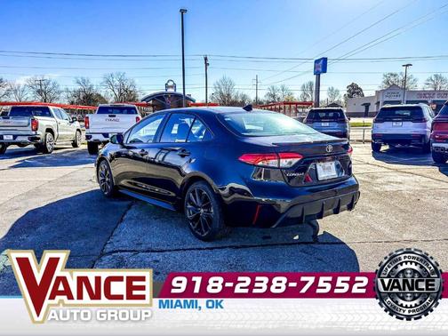 Midnight Black Metallic 2024 Toyota Corolla SE