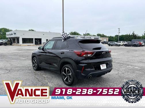 Mosaic Black Metallic 2021 Chevrolet Trailblazer RS