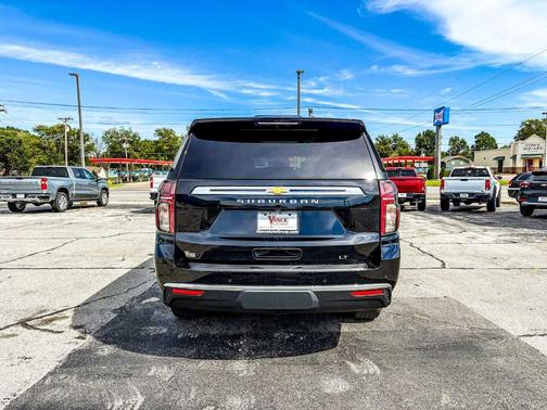 2022 Chevrolet Suburban LT