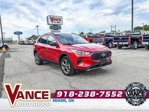Rapid Red Metallic Tinted Clearcoat 2025 Ford Escape ST-Line