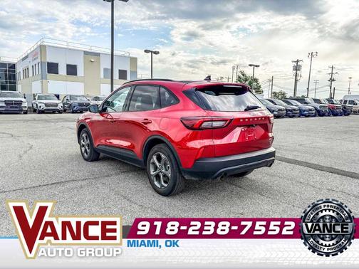 Rapid Red Metallic Tinted Clearcoat 2025 Ford Escape ST-Line