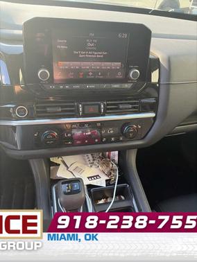 Black 2022 Nissan Pathfinder SV