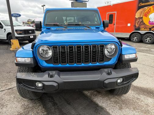 2025 Jeep Gladiator Sport