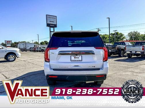White Frost Tri-Coat 2021 GMC Yukon AT4
