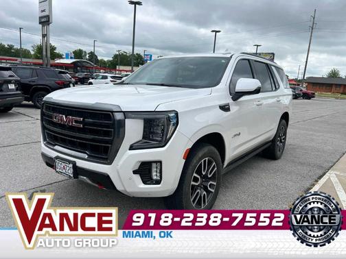 White Frost Tri-Coat 2021 GMC Yukon AT4