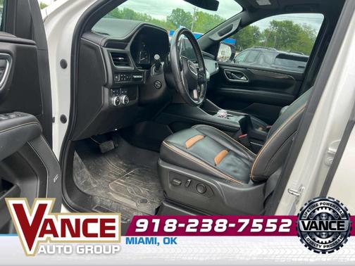 White Frost Tri-Coat 2021 GMC Yukon AT4