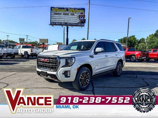 White Frost Tri-Coat 2021 GMC Yukon AT4