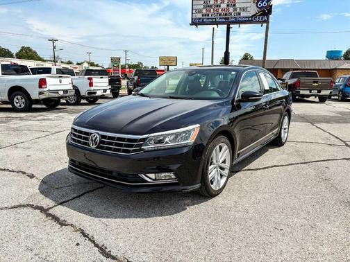 2018 Volkswagen Passat 2.0T SEL Premium