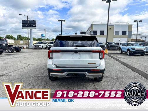 Star White 2026 Ford Explorer Tremor
