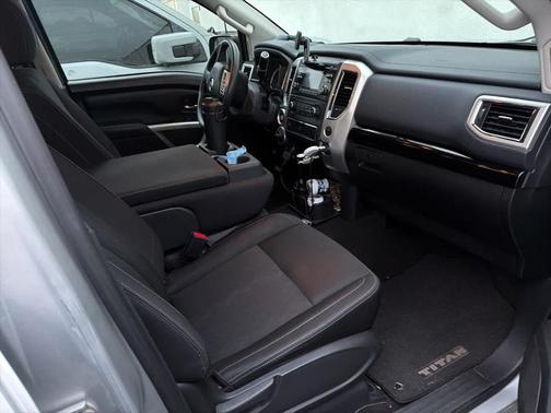 2018 Nissan Titan SV